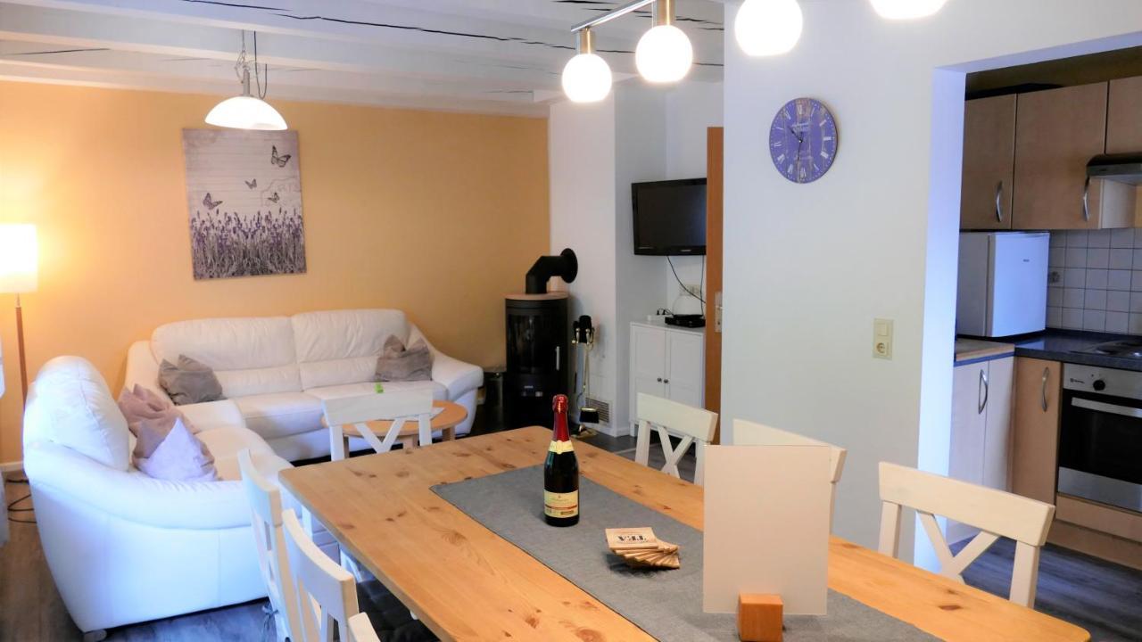 Helles Ferienhaus im Landhausstil für bis zu 10 Personen Frielendorf Exterior foto